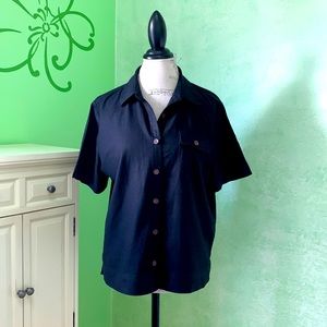Appleseed’s short sleeve linen and rayon top